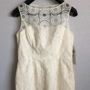 NWT Maggy  London embroidered shift dress